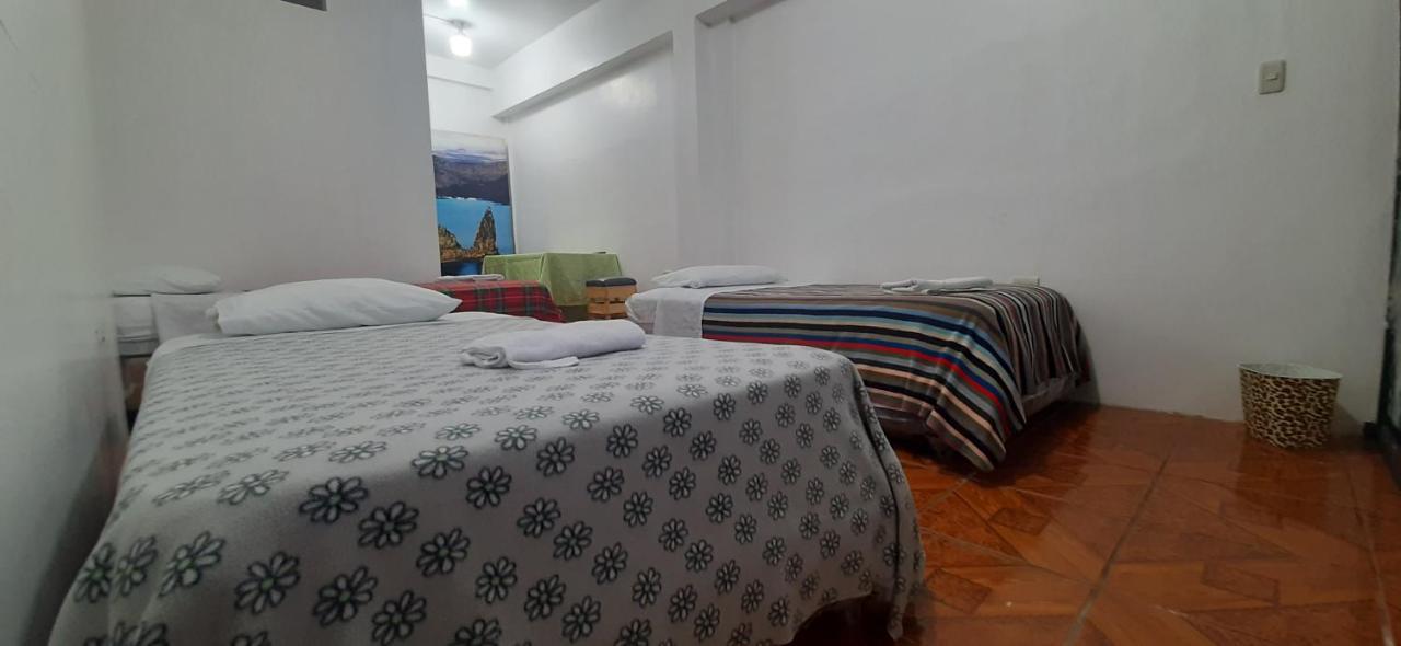 Hostal Miconia Puerto Ayora  Exterior photo