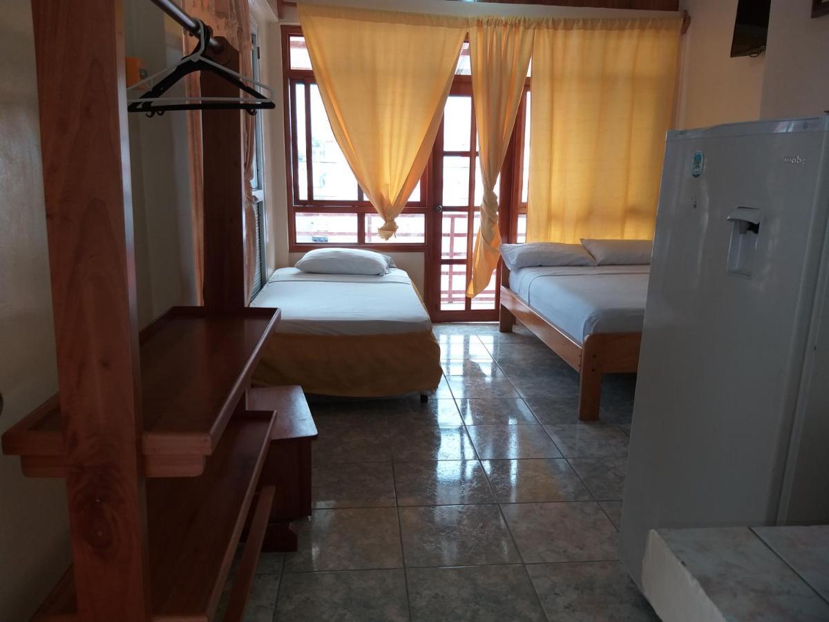 Hostal Miconia Puerto Ayora  Room photo